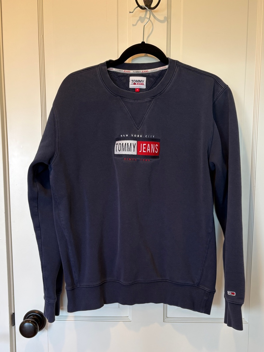 Tommy Hilfiger Men's Navy Crewneck Sweatshirt
